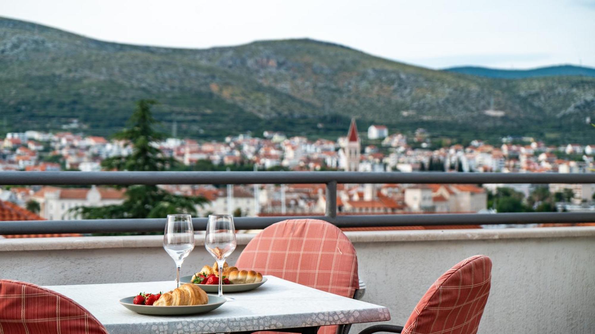 Apartments Kudelik Trogir Habitación foto