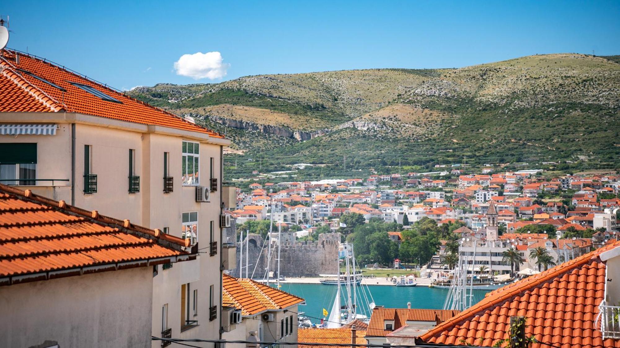 Apartments Kudelik Trogir Exterior foto