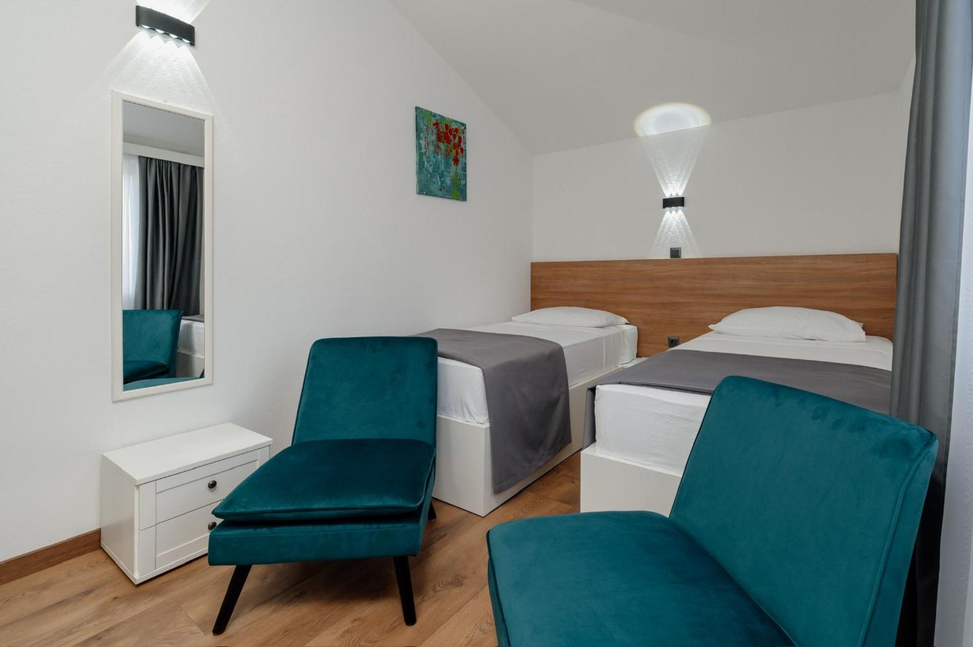 Apartments Kudelik Trogir Exterior foto