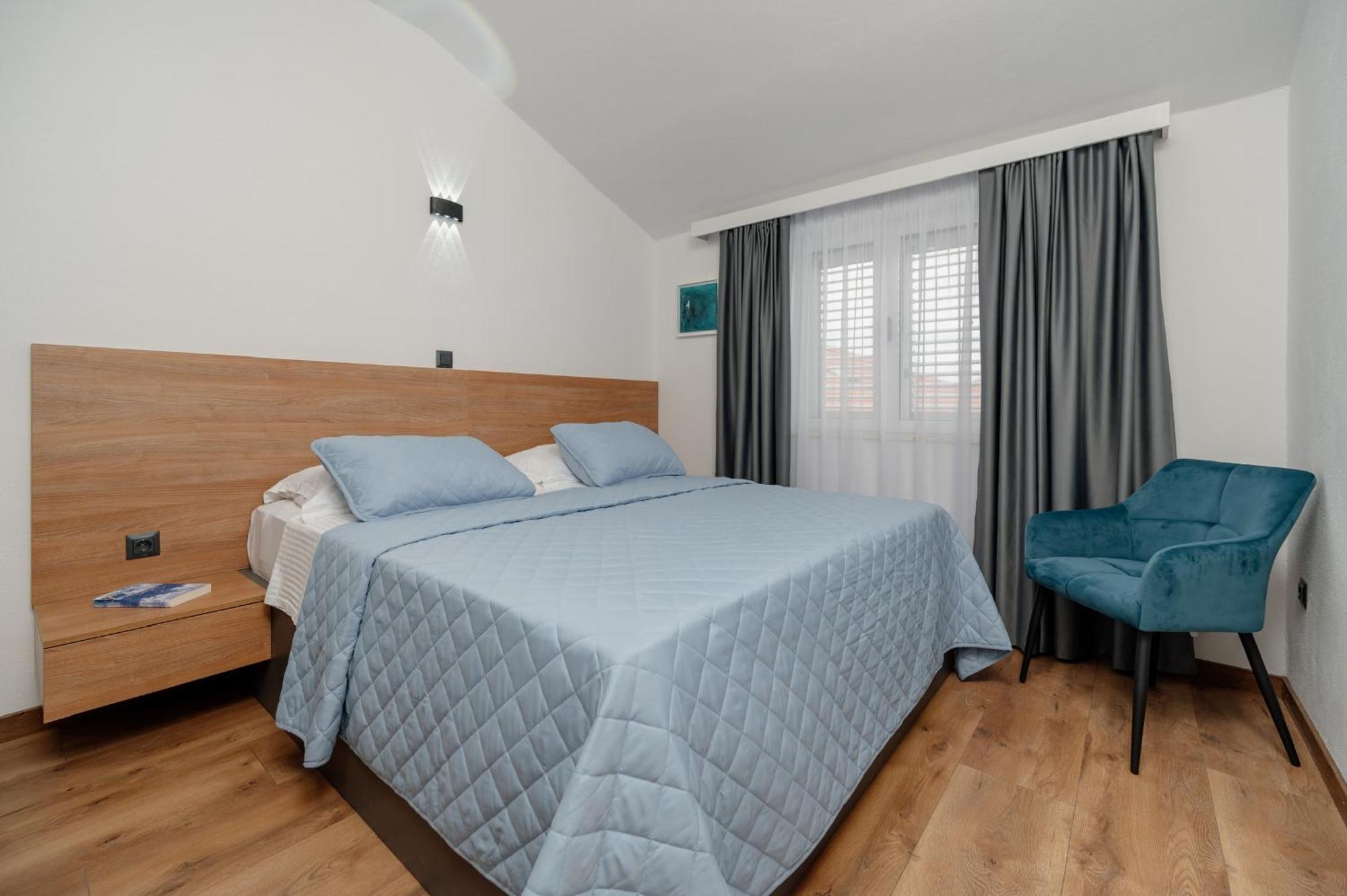 Apartments Kudelik Trogir Exterior foto