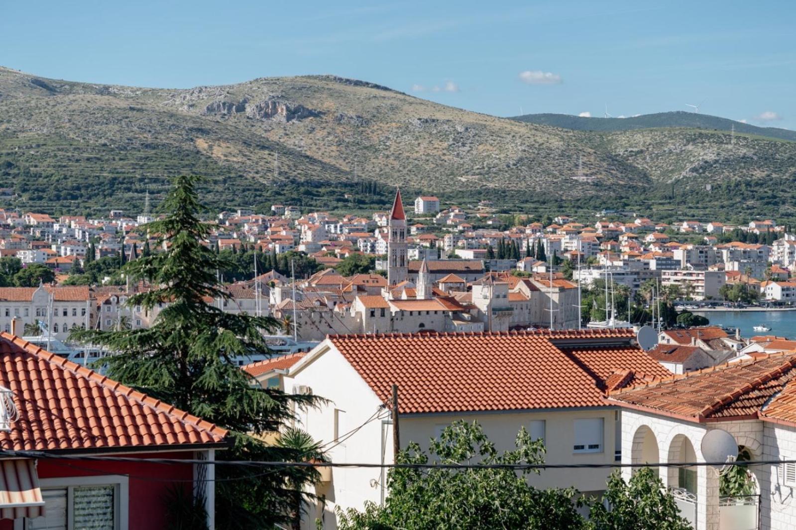 Apartments Kudelik Trogir Exterior foto